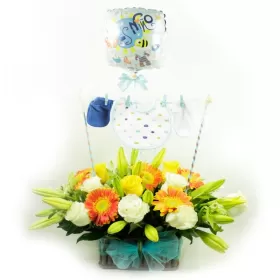 Canastillo Nacimiento con Ropita y Flores para Niño