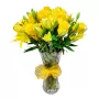 Florero con 12 Rosas y 10 Varas de Liliums Amarillos más Flores Mix