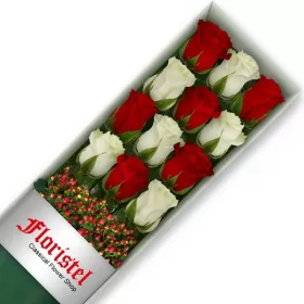 Cajas de Rosas 12 Mix Rojas y Blancas - FLORISTEL - FLORES A DOMICILIO