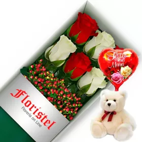 CAJA CON 6 ROSAS BLANCAS Y ROJAS MAS GLOBO DÍA DE LA MADRE Y PELUCHE