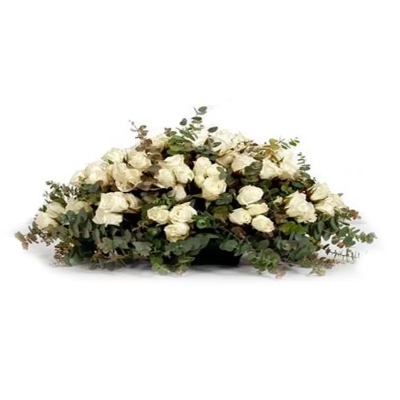 Ovalo de Condolencias con 50 Rosas Blancas